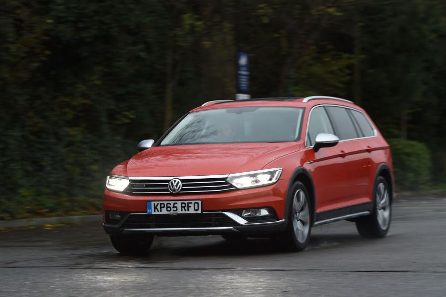 Volkswagen Passat Alltrack (UK) '2015